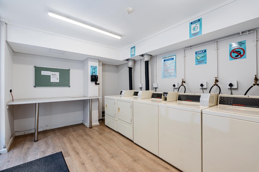 2 Bedroom Property for Sale in Observatory Western Cape